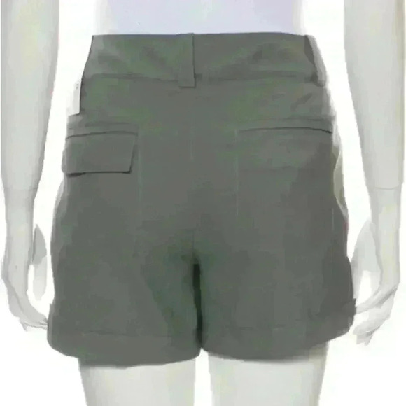 NIKE golf / workout / casual shorts in gray Sz M - worn once - Picture 3 of 3